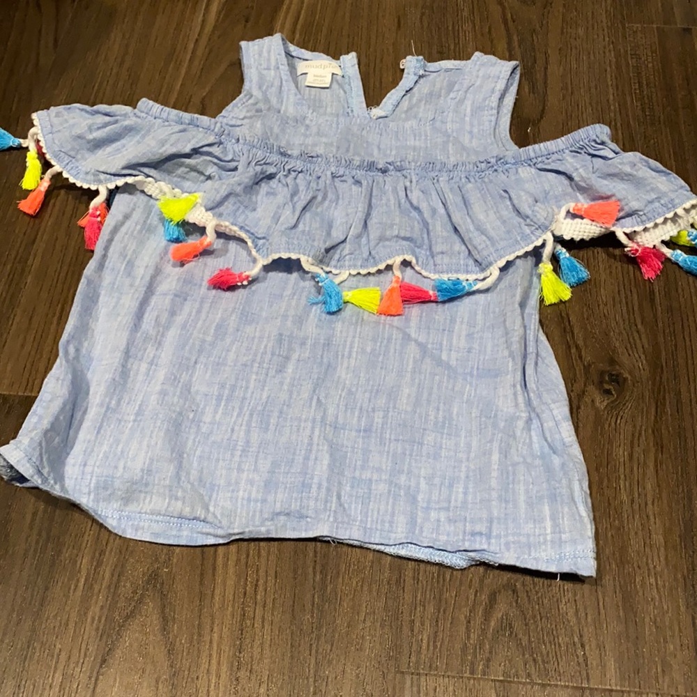Adorable mud pie chambray tassel top in size 2T-3T